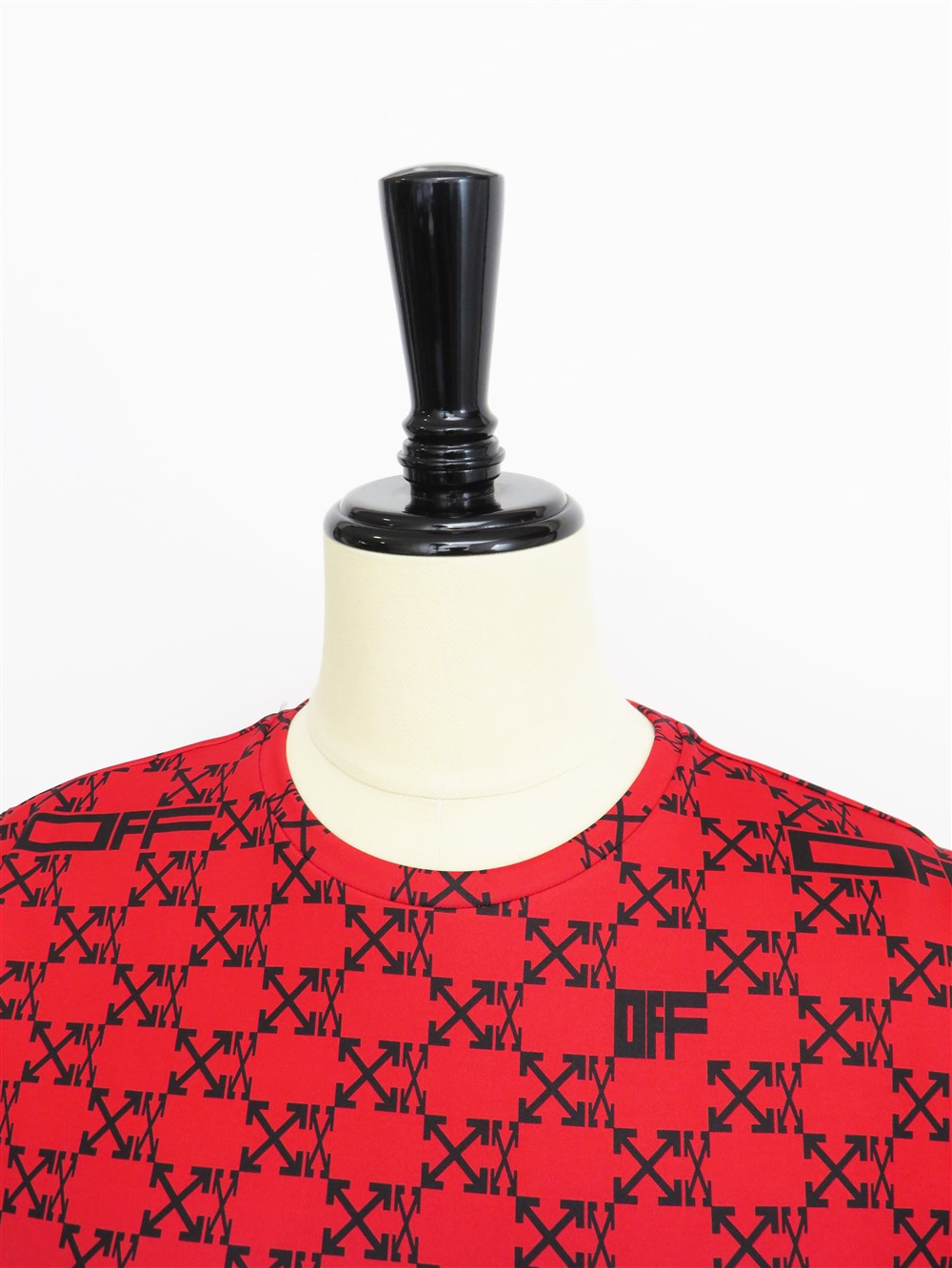 アスレジャー モノグラム Tシャツ