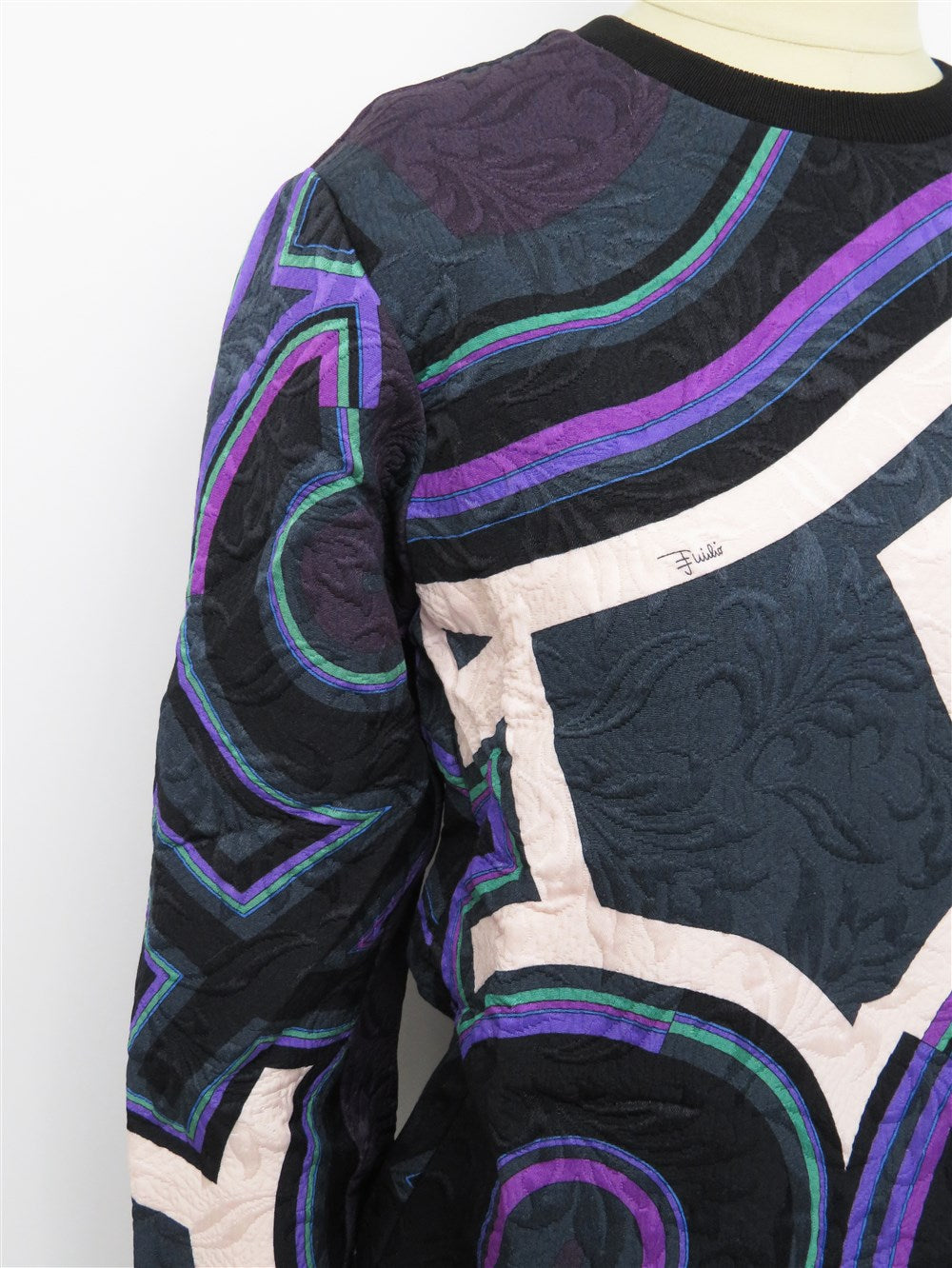 アラベスク ジャガード クルーネック プルオーバー